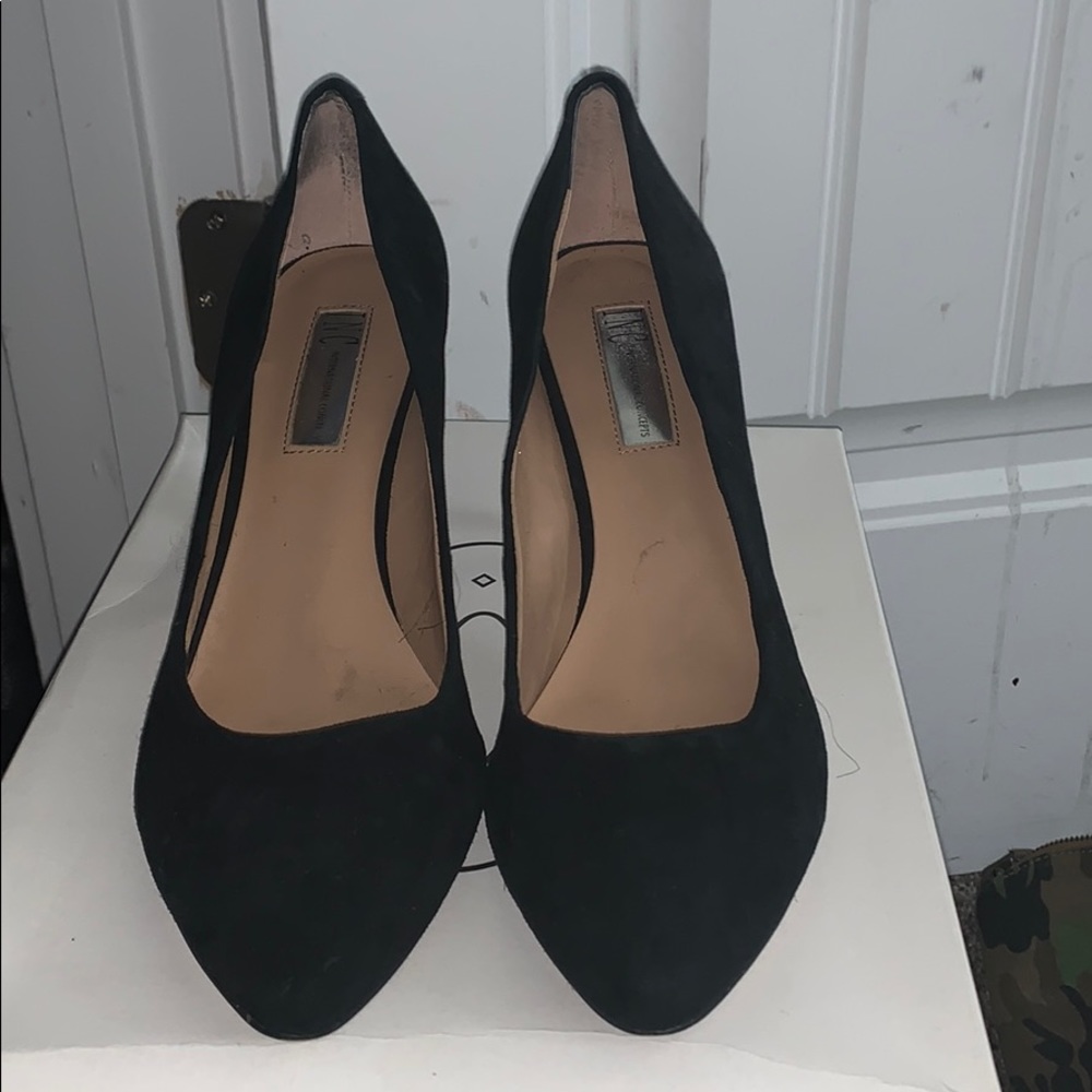 Suede black heels with leather soles